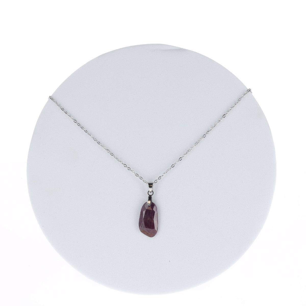 Cabochon Rubis facetté