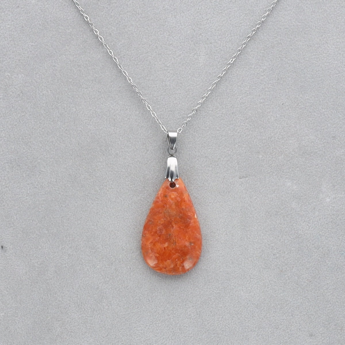 Calcite Orchidée Cabochon percé 26