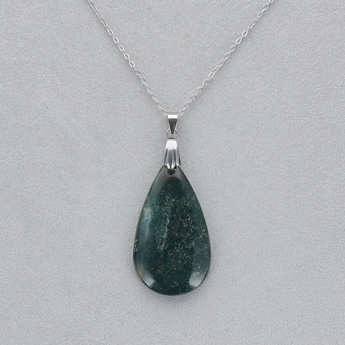 Héliotrope Cabochon percé 10