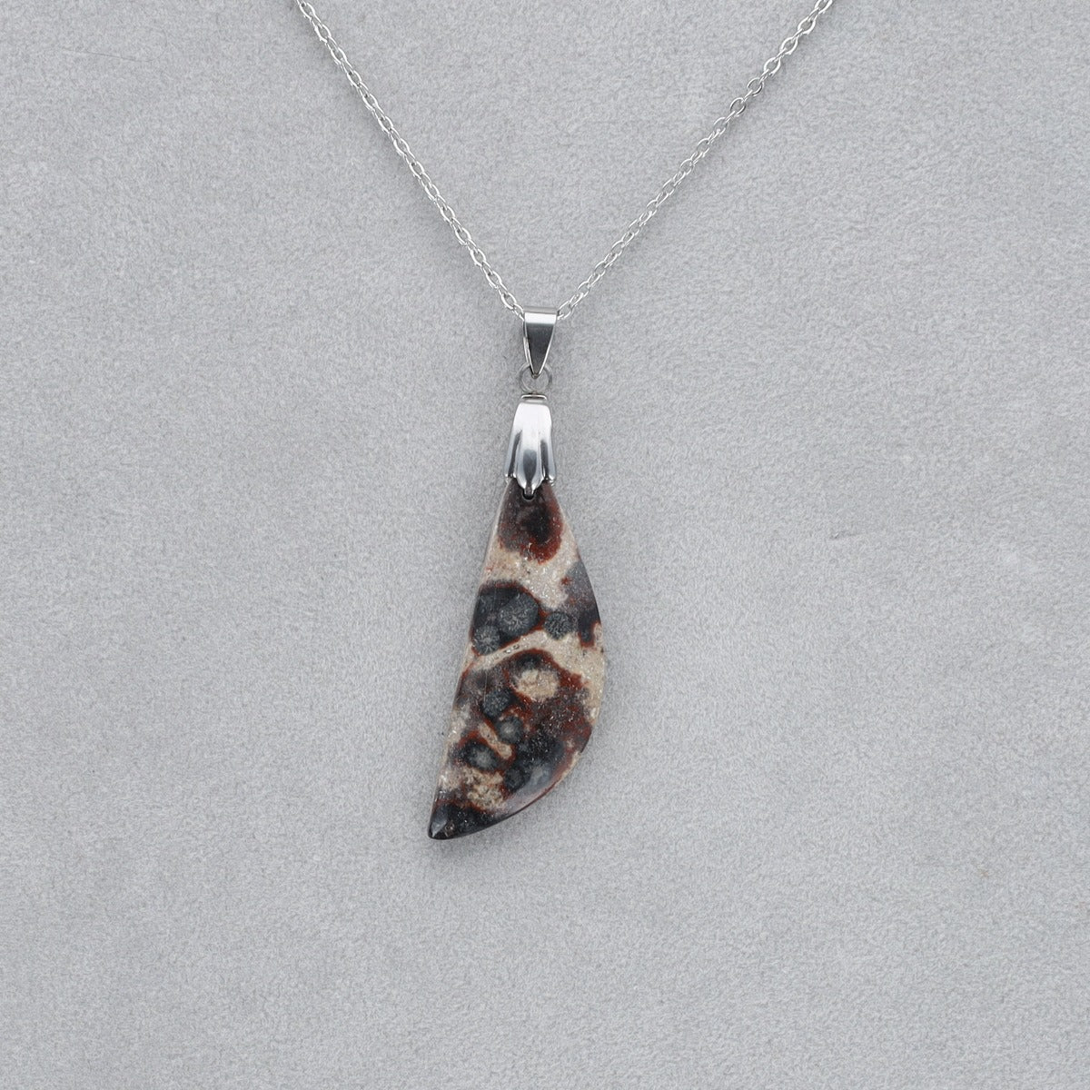 Jaspe Viper Cabochon percé 19