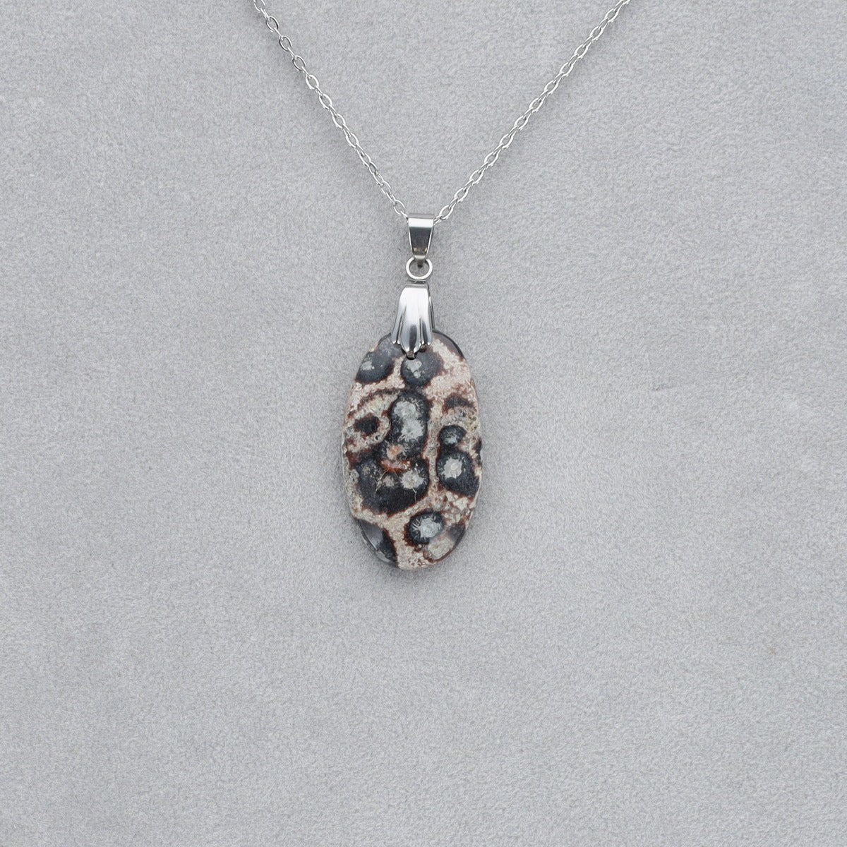 Jaspe Viper Cabochon percé 25