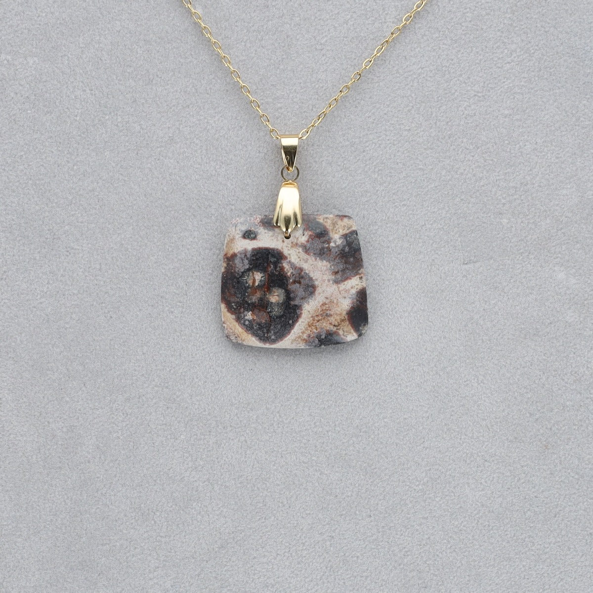 Jaspe Viper Cabochon percé 29