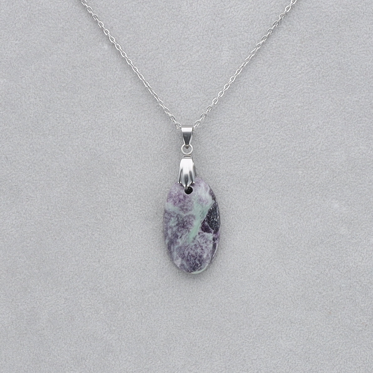 Kammererite Cabochon percé 26