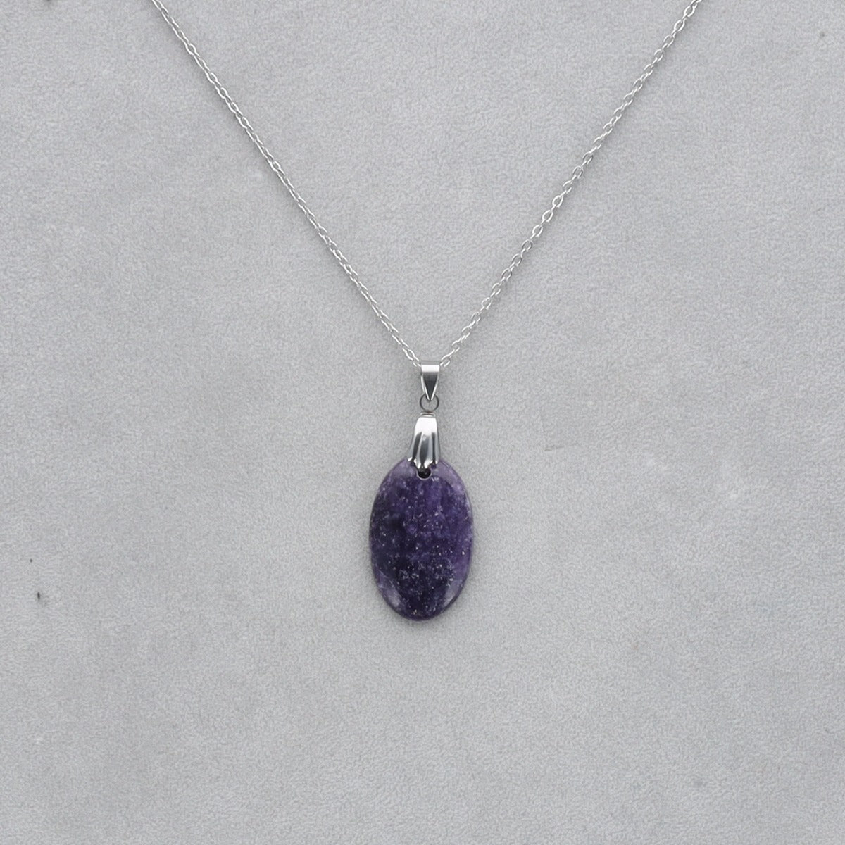 Lépidolite Cabochon percé 54