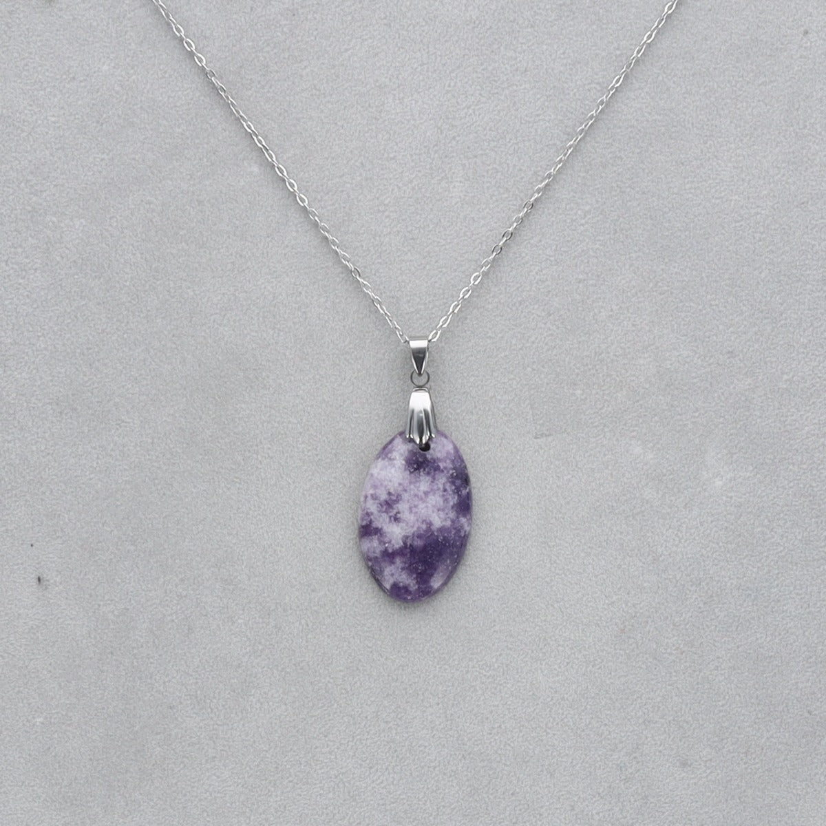 Lépidolite Cabochon percé 56