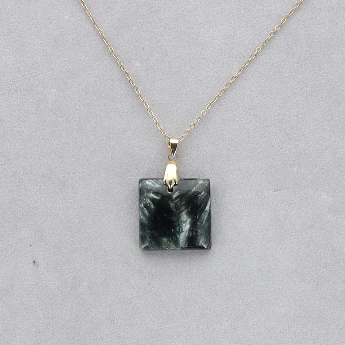 Séraphinite Cabochon percé 45