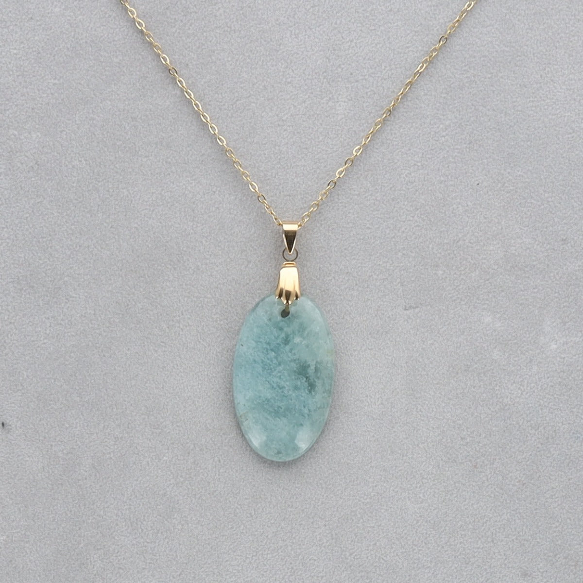 Aigue Marine Cabochon percé 55
