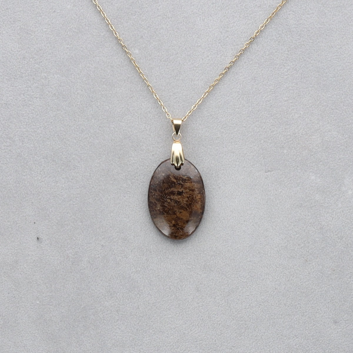 Bronzite Cabochon percé 18