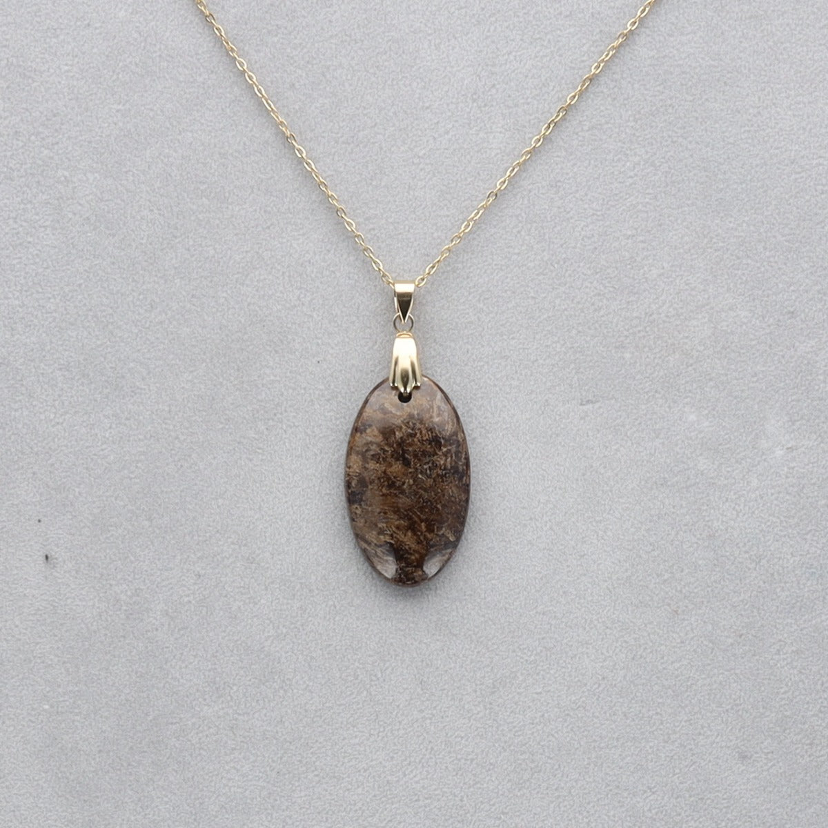 Bronzite Cabochon percé 20