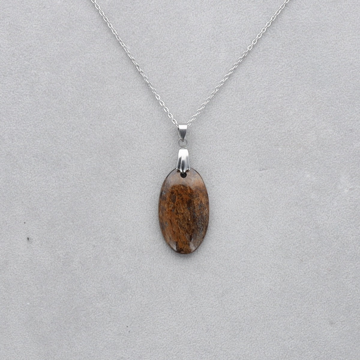 Bronzite Cabochon percé 24