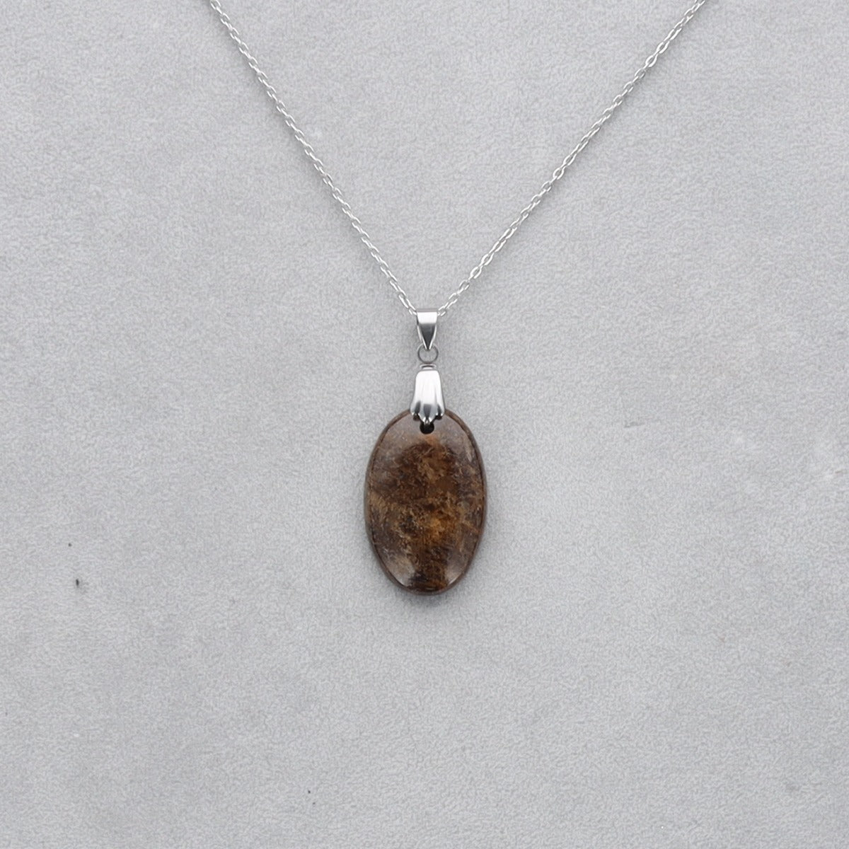 Bronzite Cabochon percé 26