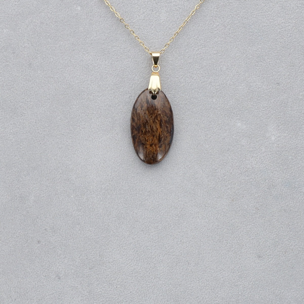 Bronzite Cabochon percé 9