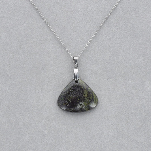 Dragon Vert Cabochon percé 18