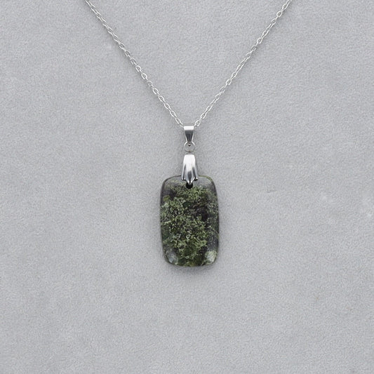 Dragon Vert Cabochon percé 22