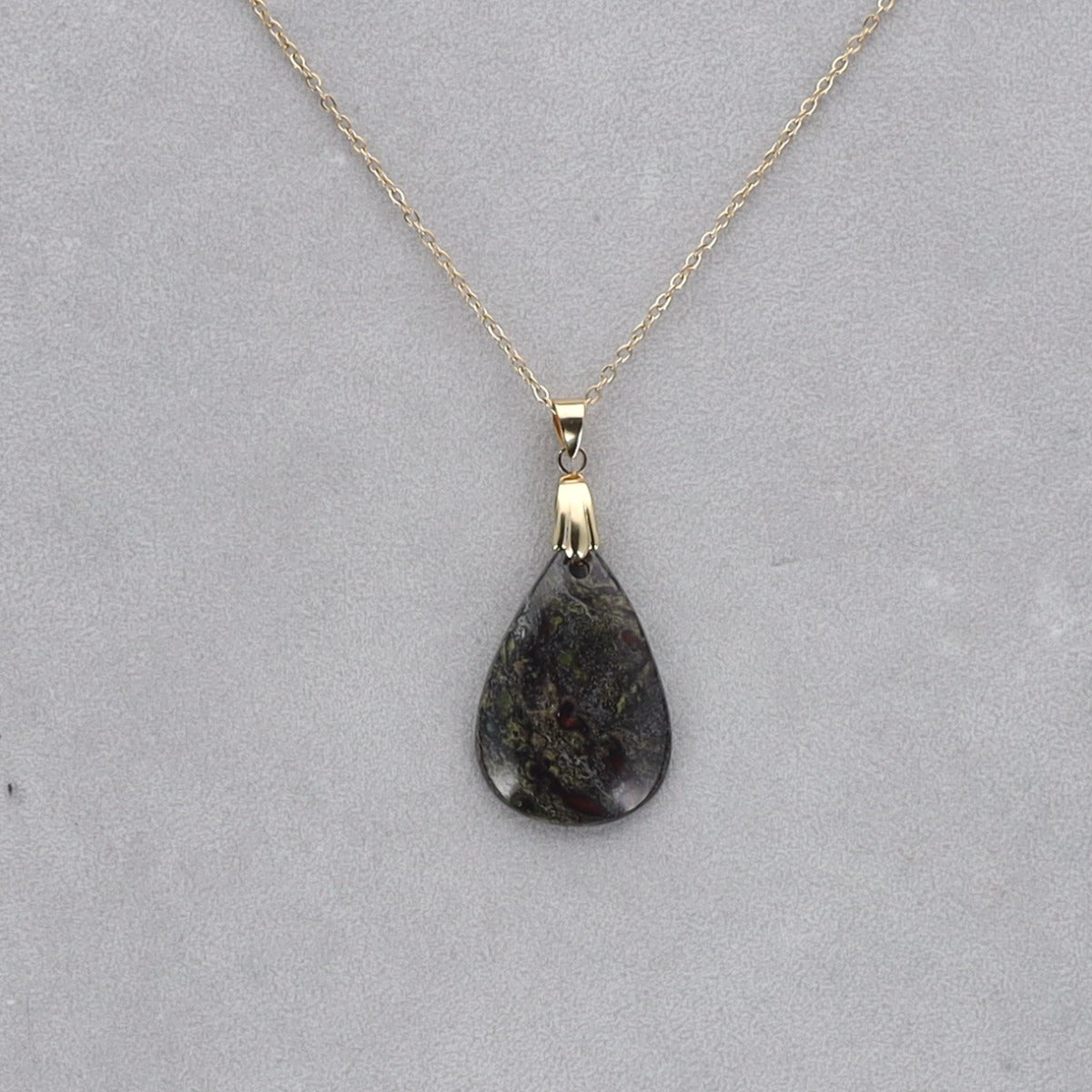 Dragon Vert Cabochon percé 35
