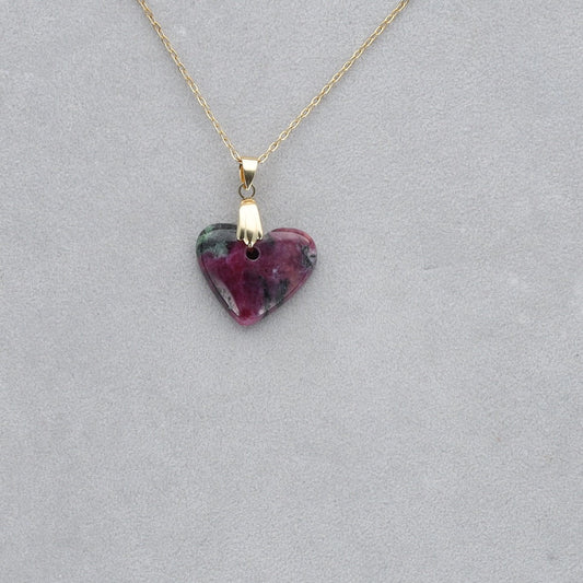 Fuschite Rubis Cabochon percé 65