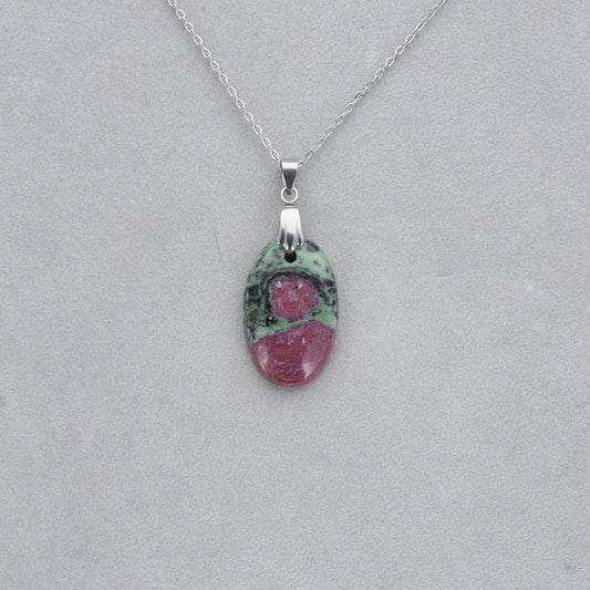 Fuschite Rubis Cabochon percé 72