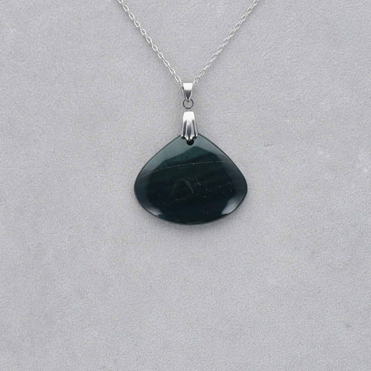 Héliotrope Cabochon percé 24