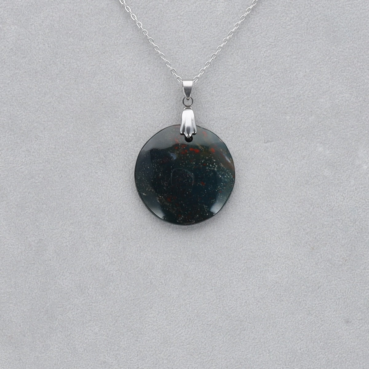 Héliotrope Cabochon percé 26