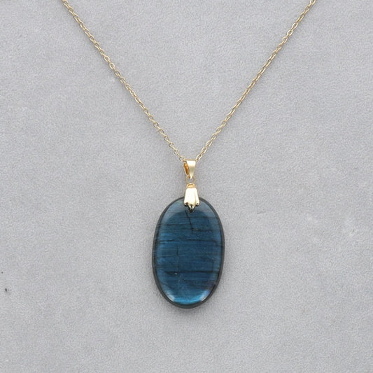 Labradorite Extra Cabochon percé 53