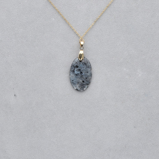 Larvikite Cabochon percé 26