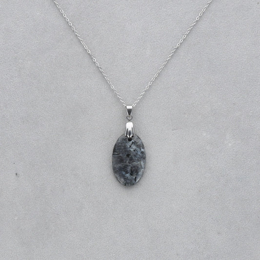 Larvikite Cabochon percé 43