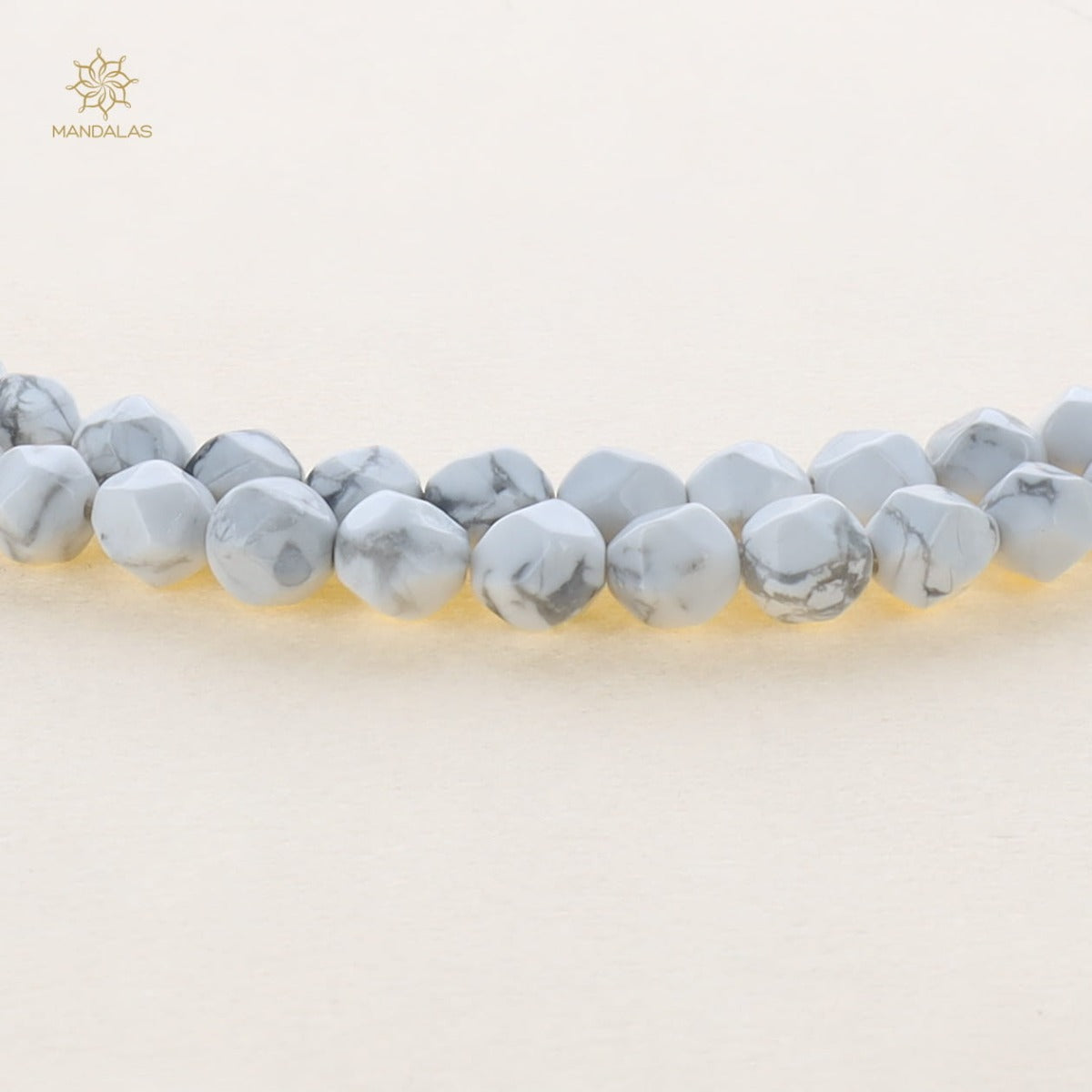 Howlite - Maharo