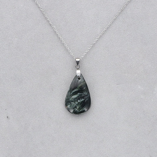Séraphinite Cabochon percé 51