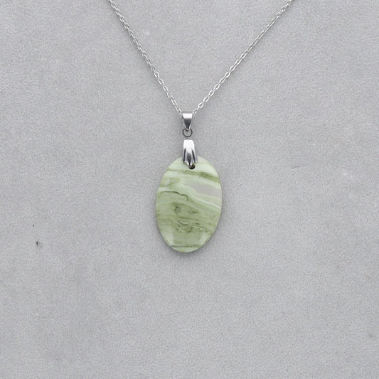 Serpentine Cabochon percé 22