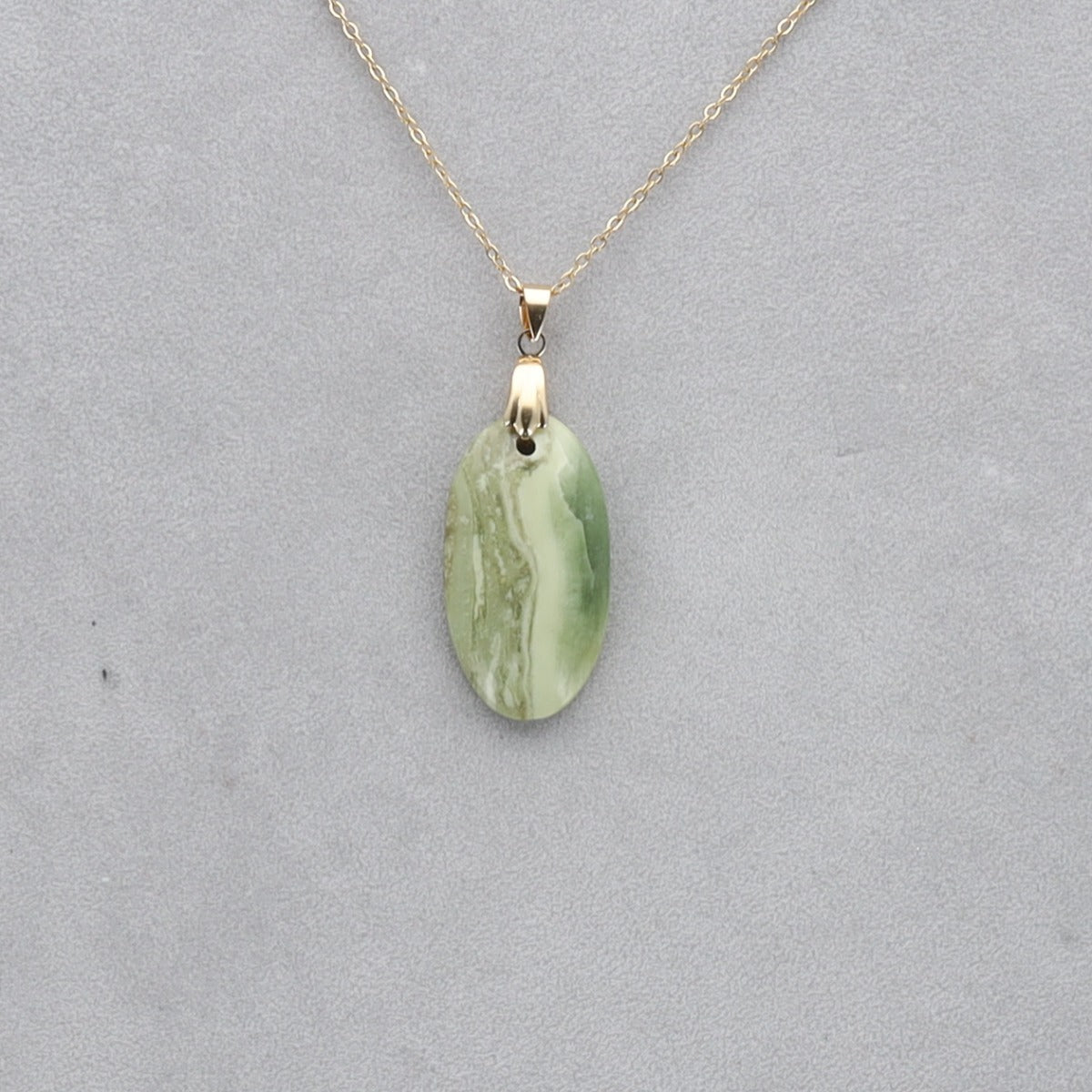 Serpentine Cabochon percé 24
