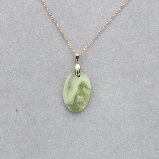 Serpentine Cabochon percé 26