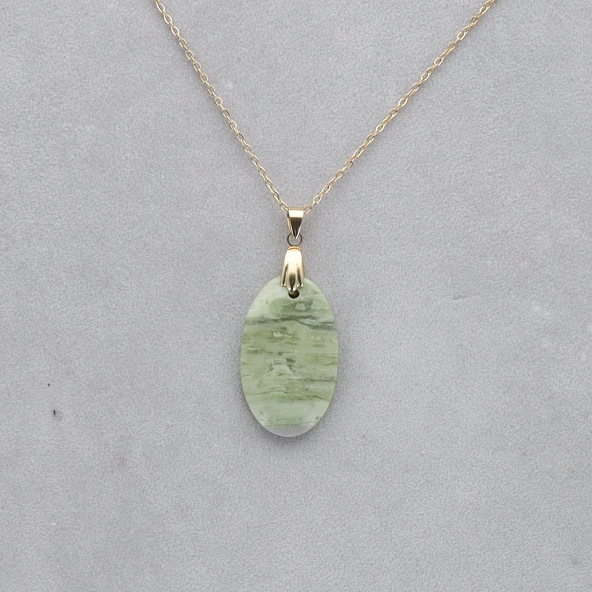 Serpentine Cabochon percé 27