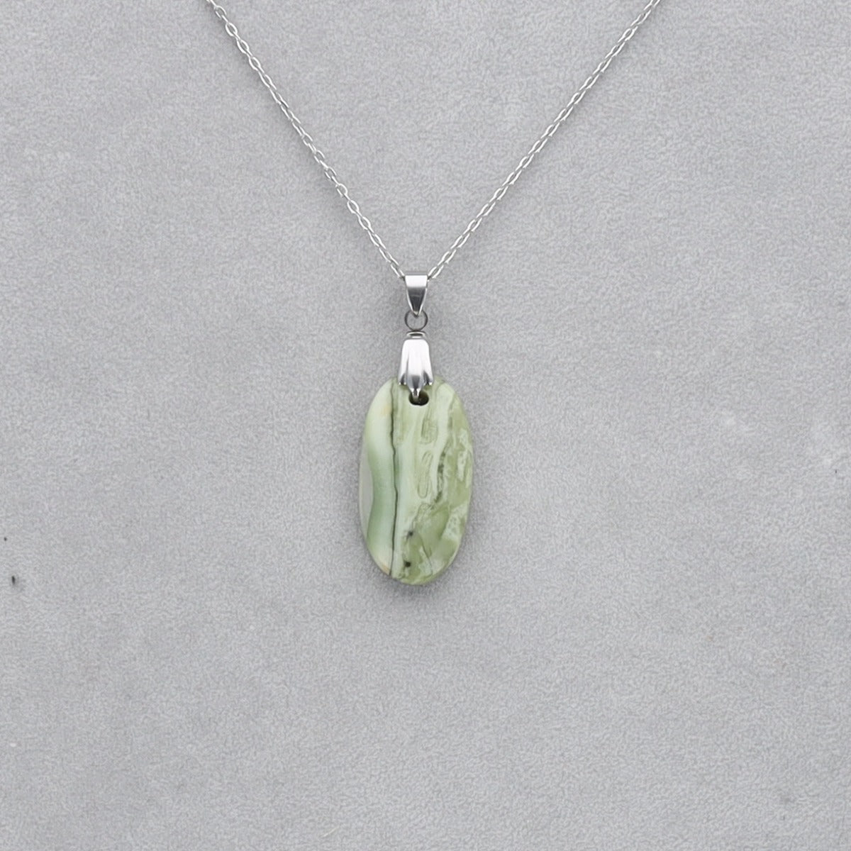 Serpentine Cabochon percé 5