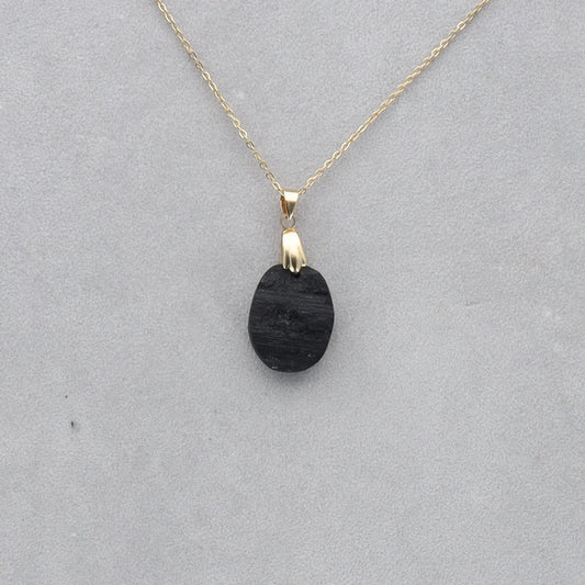 Tourmaline Cabochon percé 13